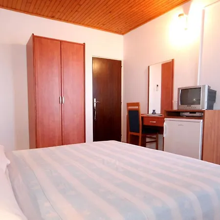 Konukevi Double Mandre 3557a Kolan